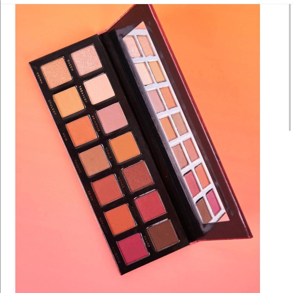 Eyeshadow pallet